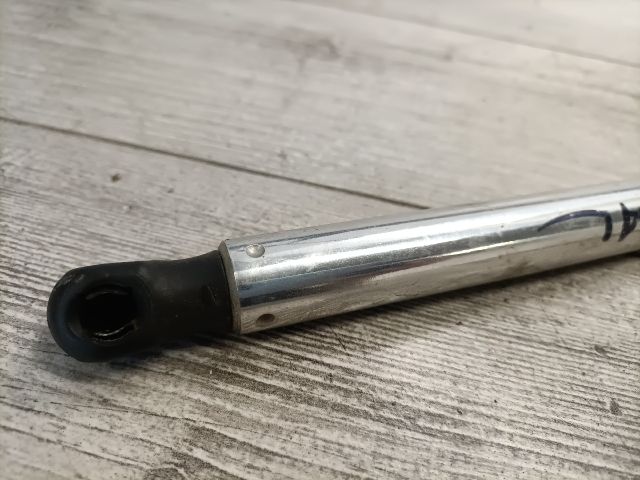 bontott VW PASSAT B5 Gázrugós Kitámasztó Teleszkóp Csomagtérajtó Bal