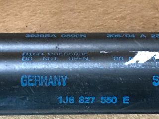 bontott VW PASSAT B5 Gázrugós Kitámasztó Teleszkóp Pár Csomagtérajtó