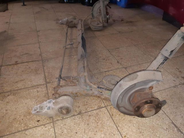 bontott VW PASSAT B5 Hátsó Híd (Tárcsafékes)