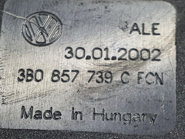 bontott VW PASSAT B5 Hátsó középső Biztonsági Öv Csat