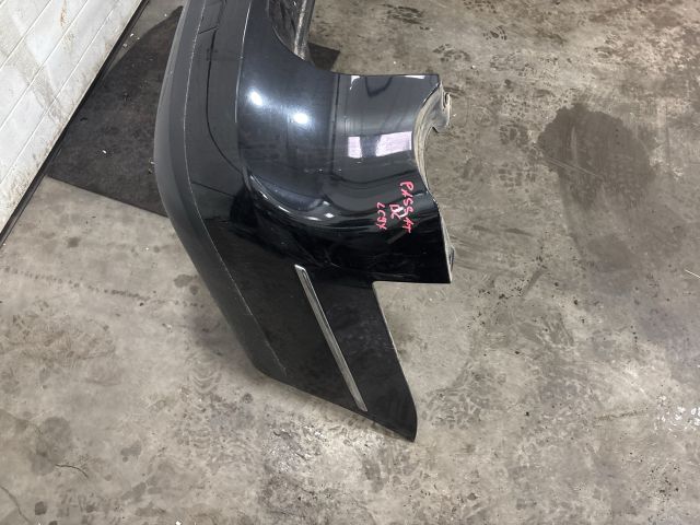 bontott VW PASSAT B5 Hátsó Lökhárító (Részeivel)