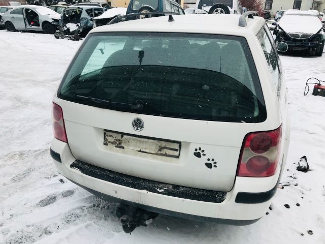 bontott VW PASSAT B5 Hátsó Lökhárító (Részeivel)