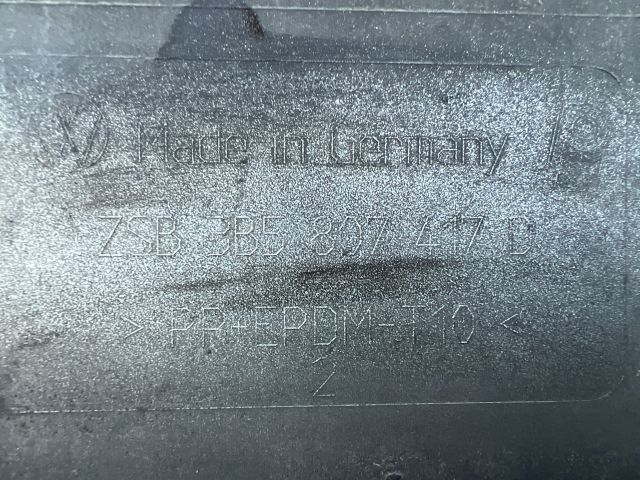 bontott VW PASSAT B5 Hátsó Lökhárító (Üresen)