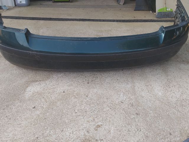 bontott VW PASSAT B5 Hátsó Lökhárító (Üresen)