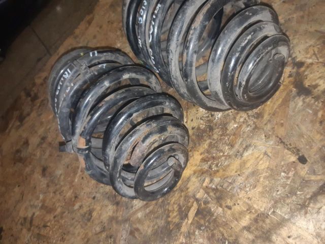 bontott VW PASSAT B5 Hátsó Rugó Pár