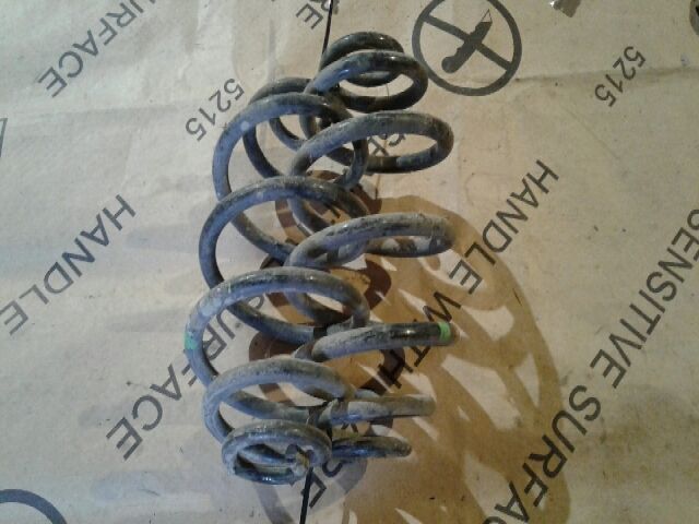 bontott VW PASSAT B5 Hátsó Rugó Pár