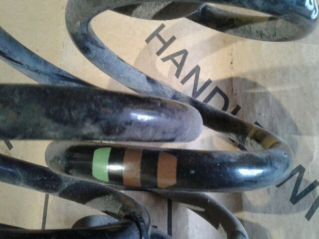 bontott VW PASSAT B5 Hátsó Rugó Pár