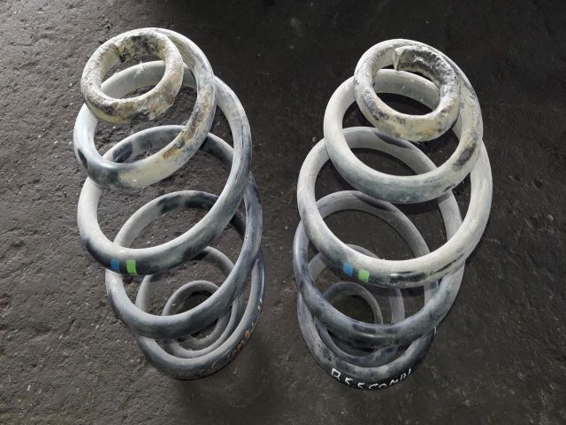 bontott VW PASSAT B5 Hátsó Rugó Pár