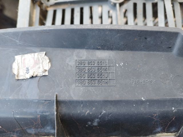 bontott VW PASSAT B5 Hűtőrács