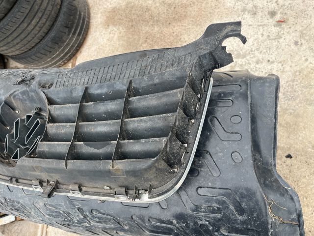 bontott VW PASSAT B5 Hűtőrács