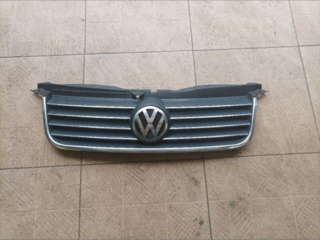 bontott VW PASSAT B5 Hűtőrács