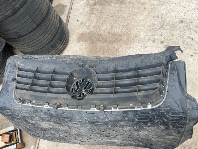 bontott VW PASSAT B5 Hűtőrács