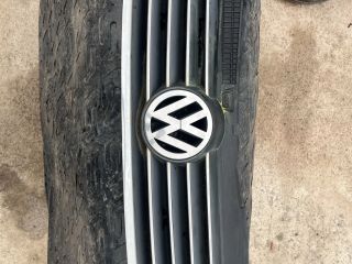 bontott VW PASSAT B5 Hűtőrács