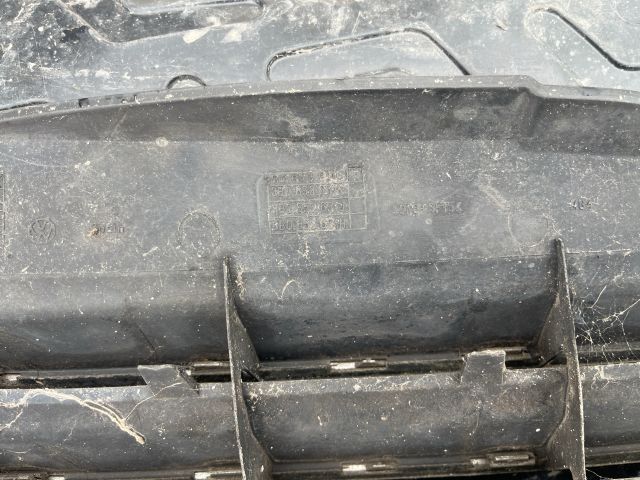 bontott VW PASSAT B5 Hűtőrács