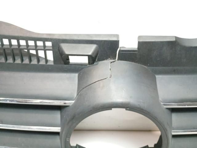 bontott VW PASSAT B5 Hűtőrács