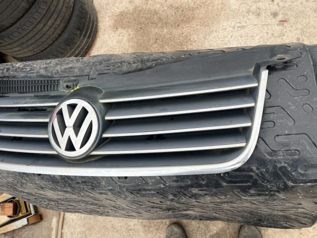 bontott VW PASSAT B5 Hűtőrács