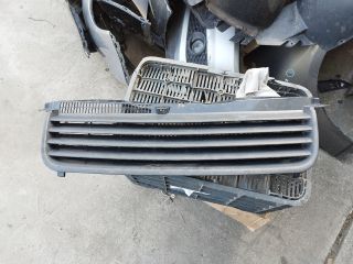 bontott VW PASSAT B5 Hűtőrács