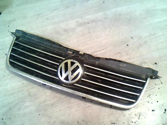 bontott VW PASSAT B5 Hűtőrács