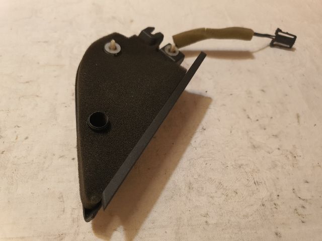 bontott VW PASSAT B5 Jobb A Oszlop Hangszóró Burkolat