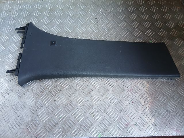 bontott VW PASSAT B5 Jobb B Oszlop Burkolat