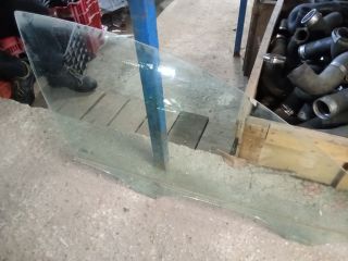 bontott VW PASSAT B5 Jobb első Ablak