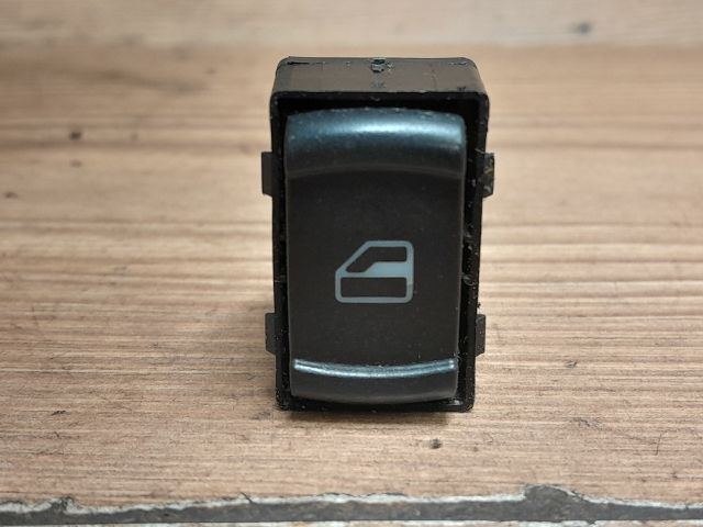 bontott VW PASSAT B5 Jobb első Ablakemelő Kapcsoló