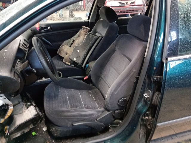 bontott VW PASSAT B5 Jobb első Ablakemelő Kapcsoló