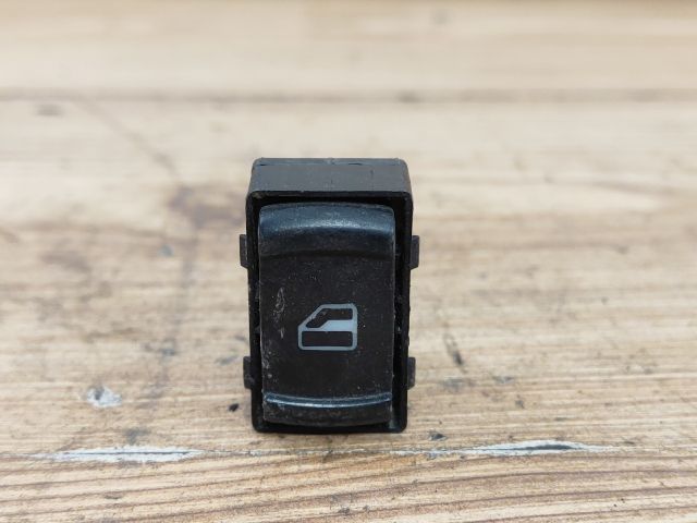 bontott VW PASSAT B5 Jobb első Ablakemelő Kapcsoló