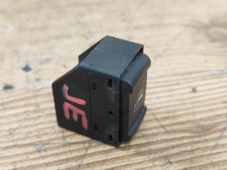 bontott VW PASSAT B5 Jobb első Ablakemelő Kapcsoló