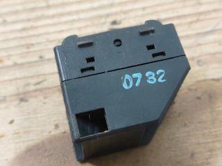 bontott VW PASSAT B5 Jobb első Ablakemelő Kapcsoló