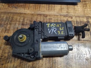 bontott VW PASSAT B5 Jobb első Ablakemelő Motor