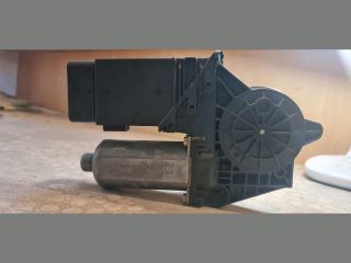 bontott VW PASSAT B5 Jobb első Ablakemelő Motor