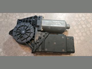 bontott VW PASSAT B5 Jobb első Ablakemelő Motor