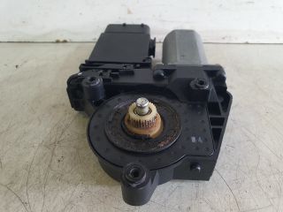 bontott VW PASSAT B5 Jobb első Ablakemelő Motor