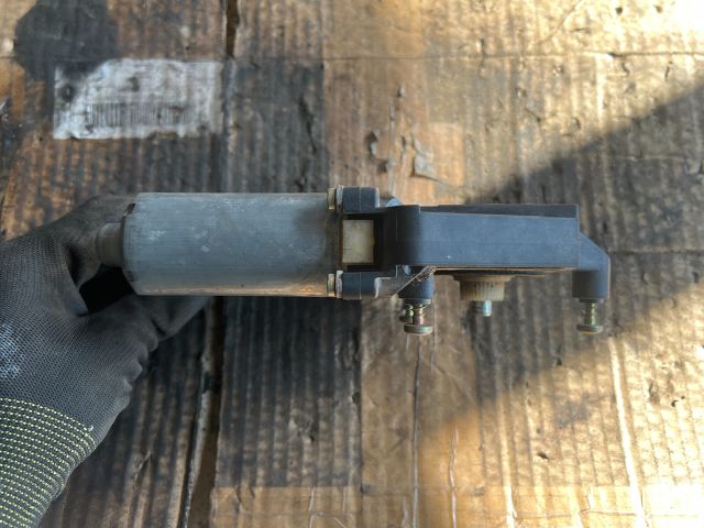 bontott VW PASSAT B5 Jobb első Ablakemelő Motor