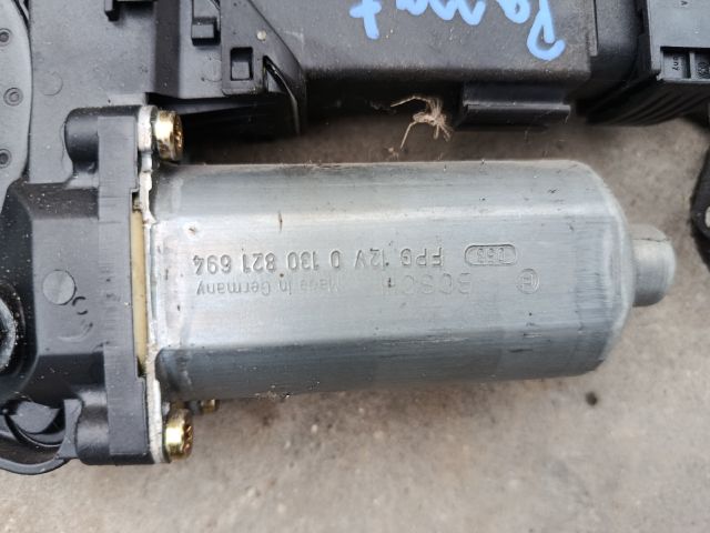 bontott VW PASSAT B5 Jobb első Ablakemelő Motor