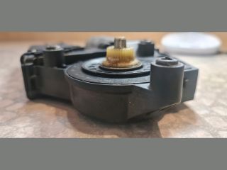 bontott VW PASSAT B5 Jobb első Ablakemelő Motor