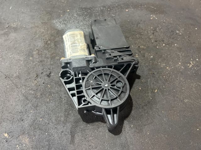bontott VW PASSAT B5 Jobb első Ablakemelő Motor