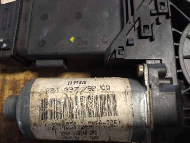 bontott VW PASSAT B5 Jobb első Ablakemelő Motor