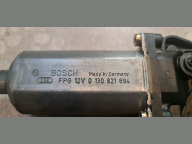 bontott VW PASSAT B5 Jobb első Ablakemelő Motor