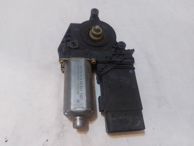 bontott VW PASSAT B5 Jobb első Ablakemelő Motor