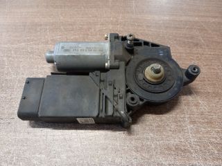 bontott VW PASSAT B5 Jobb első Ablakemelő Motor