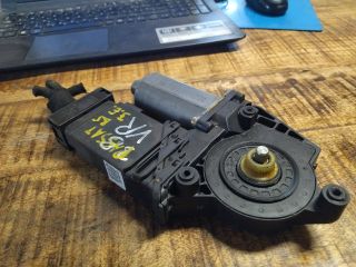 bontott VW PASSAT B5 Jobb első Ablakemelő Motor