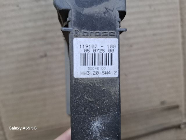 bontott VW PASSAT B5 Jobb első Ablakemelő Motor