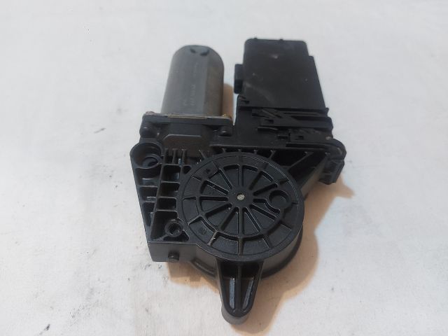 bontott VW PASSAT B5 Jobb első Ablakemelő Motor
