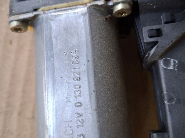 bontott VW PASSAT B5 Jobb első Ablakemelő Motor