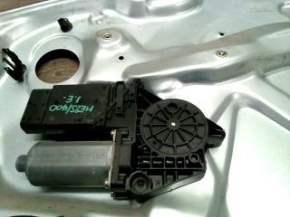 bontott VW PASSAT B5 Jobb első Ablakemelő Szerkezet (Elektromos)