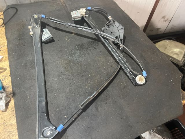 bontott VW PASSAT B5 Jobb első Ablakemelő Szerkezet (Elektromos)