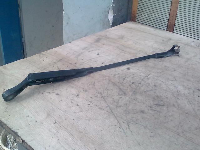 bontott VW PASSAT B5 Jobb első Ablaktörlő Kar