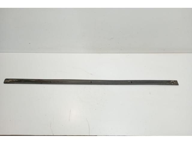 bontott VW PASSAT B5 Jobb első Ajtó Díszléc